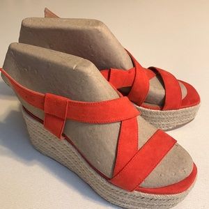 NWOT H&M Orange Platform Sandals